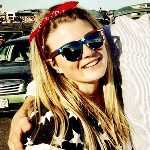 Meet your Posher, Colleen